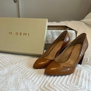 M Gemi Lustro Heel, Brown Alligator. Size 37.5 (7.5 women). Never worn.